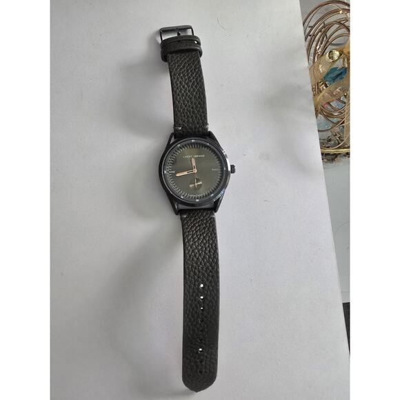 Lucky Brand Watch Mens Sport Quartz with Leather Strap Minimalist Wrist Style - Picture 2 of 8